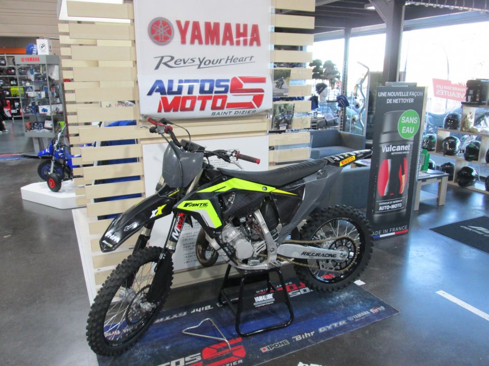 FANTIC 125 XX BLACK EDITION 4