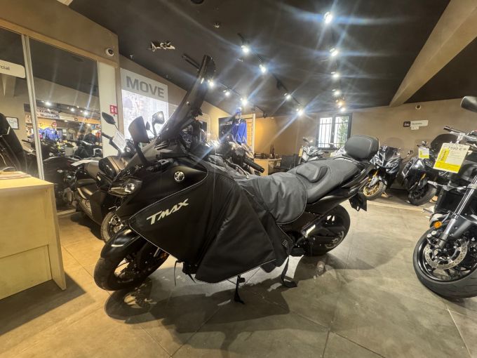 YAMAHA XP T-MAX 560 TECH MAX 4