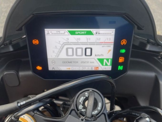 APRILIA TUONO 1100 V4 FACTORY 4