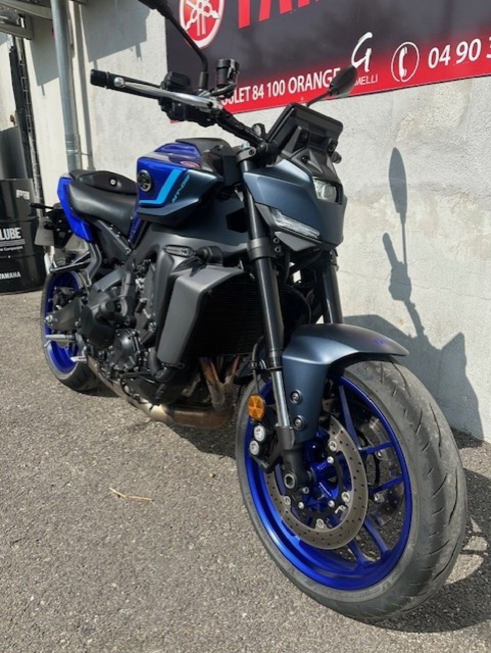 YAMAHA MT-09 4