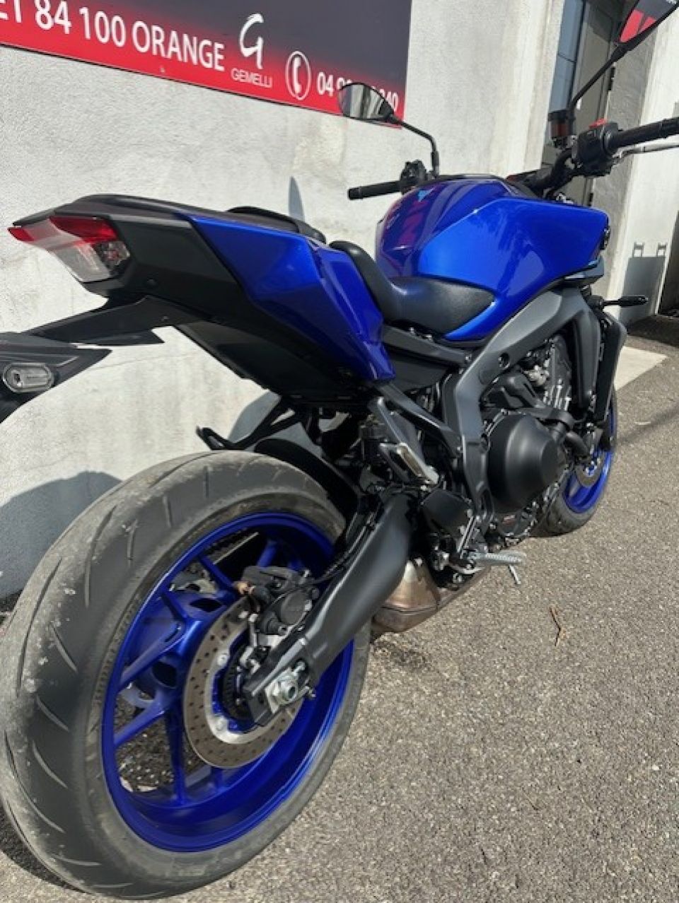 YAMAHA MT-09 4