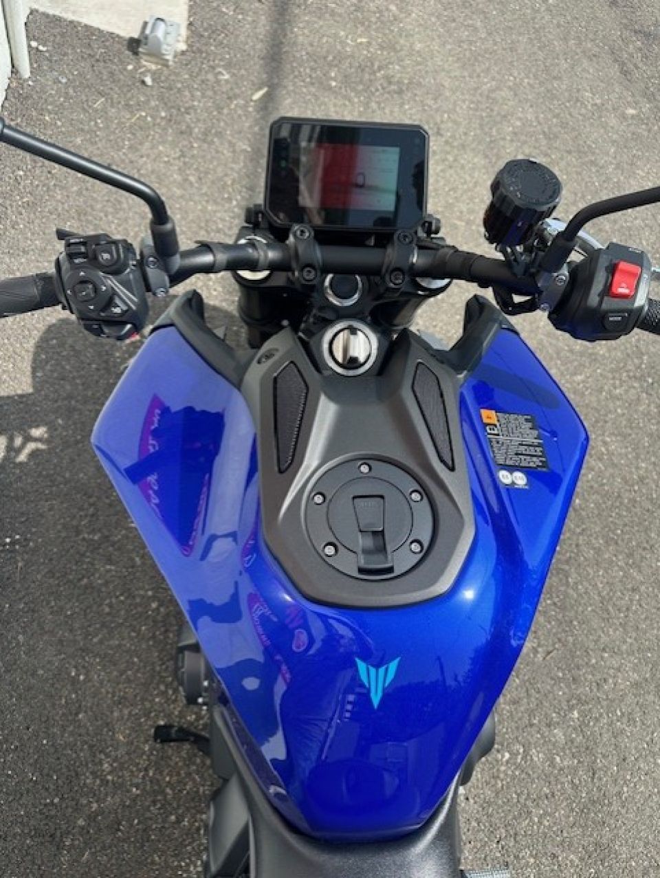 YAMAHA MT-09 4