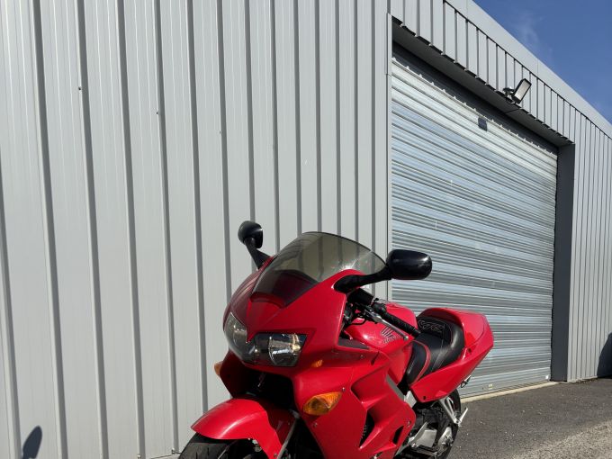 HONDA VFR 800 FI 4