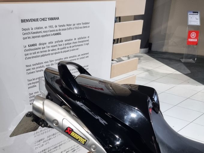SUZUKI GSR 600 4