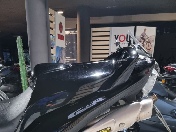SUZUKI GSR 600 4
