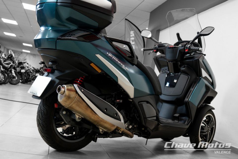 PEUGEOT METROPOLIS 400 4