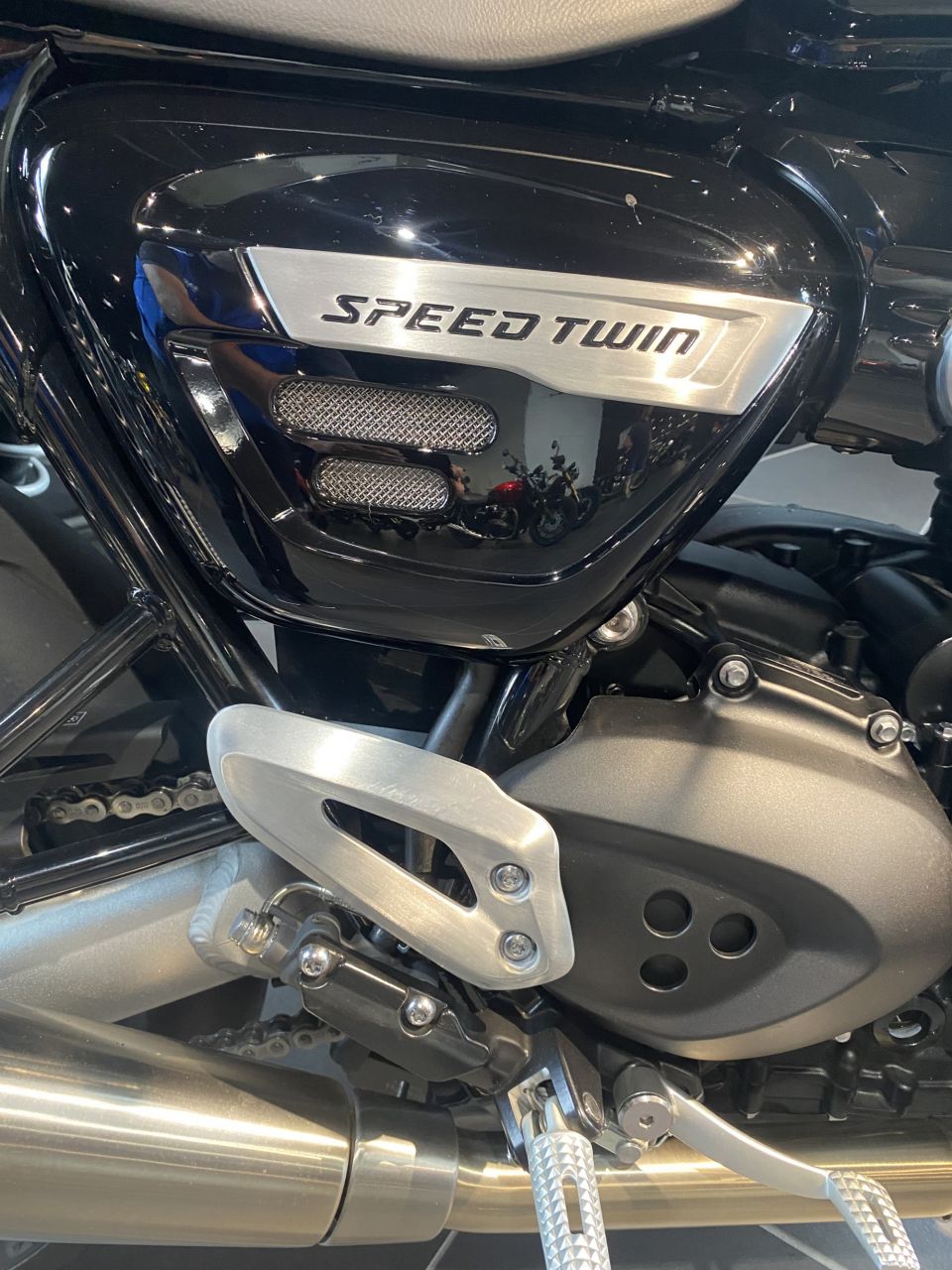 TRIUMPH SPEED TWIN 1200 4