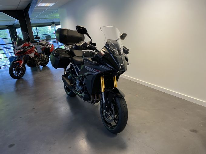 SUZUKI GSX-S 1000 GX 4