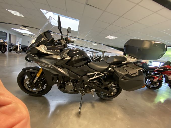 SUZUKI GSX-S 1000 GX 4