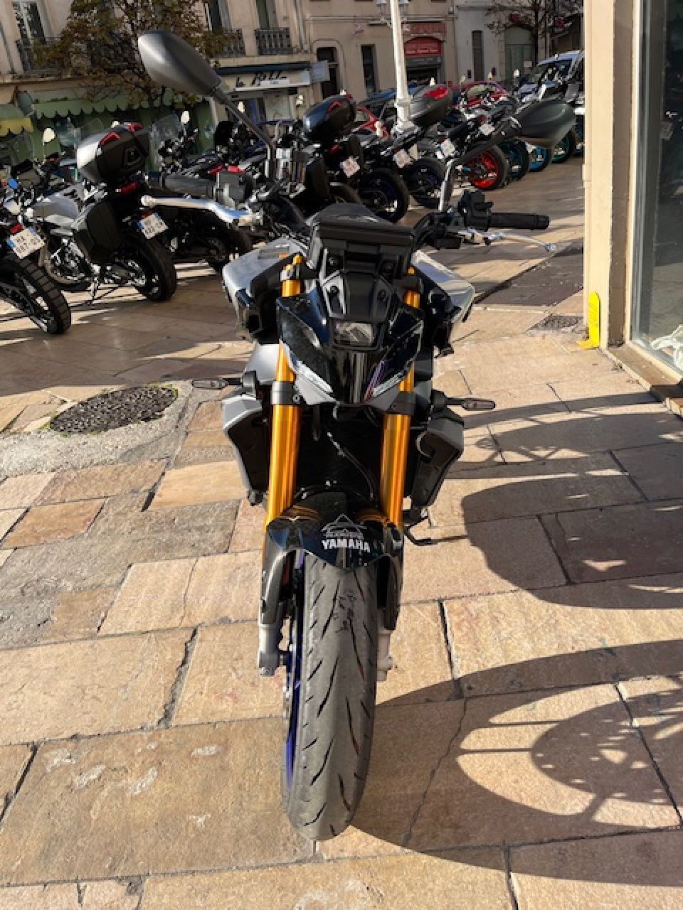 YAMAHA MT-09 SP 4