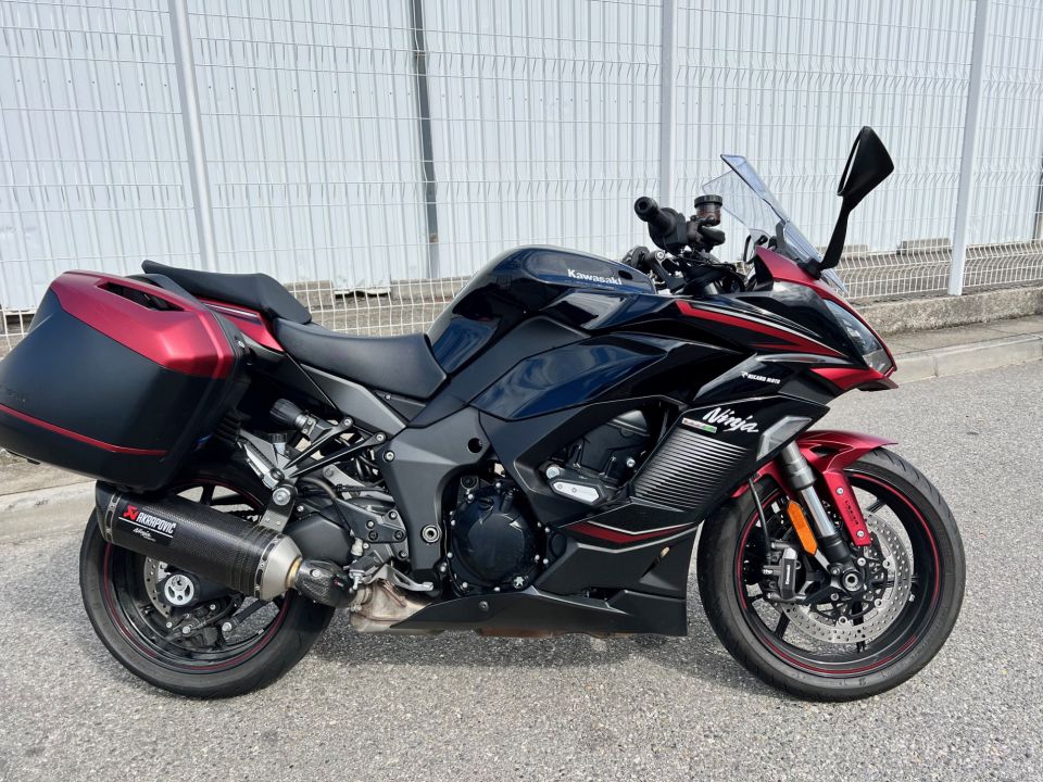 KAWASAKI NINJA 1000 SX TOURER 4