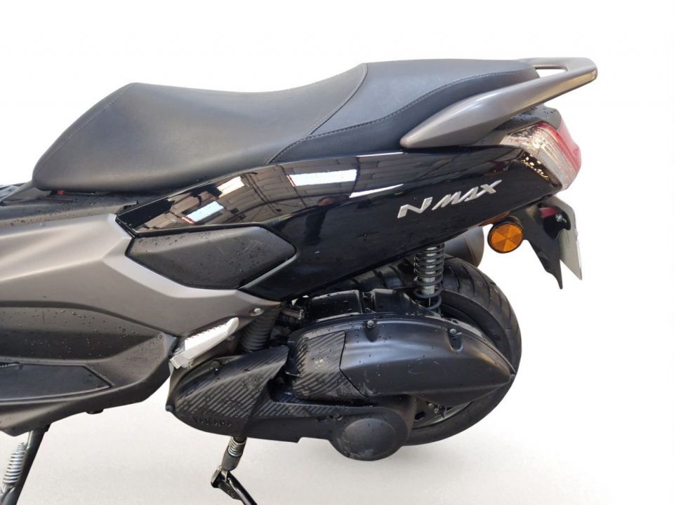 YAMAHA NMAX 125 4