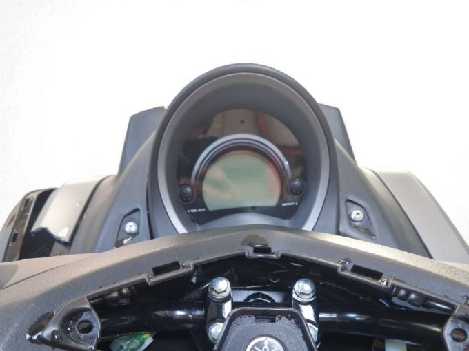 YAMAHA NMAX 125 4