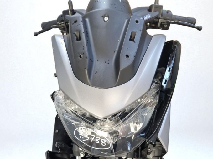 YAMAHA NMAX 125 4