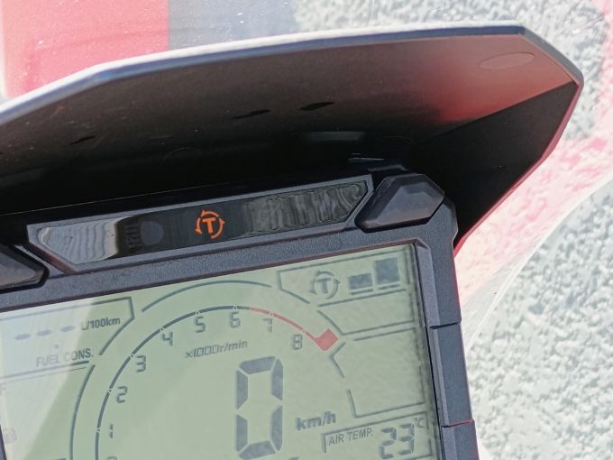 HONDA X-ADV 4