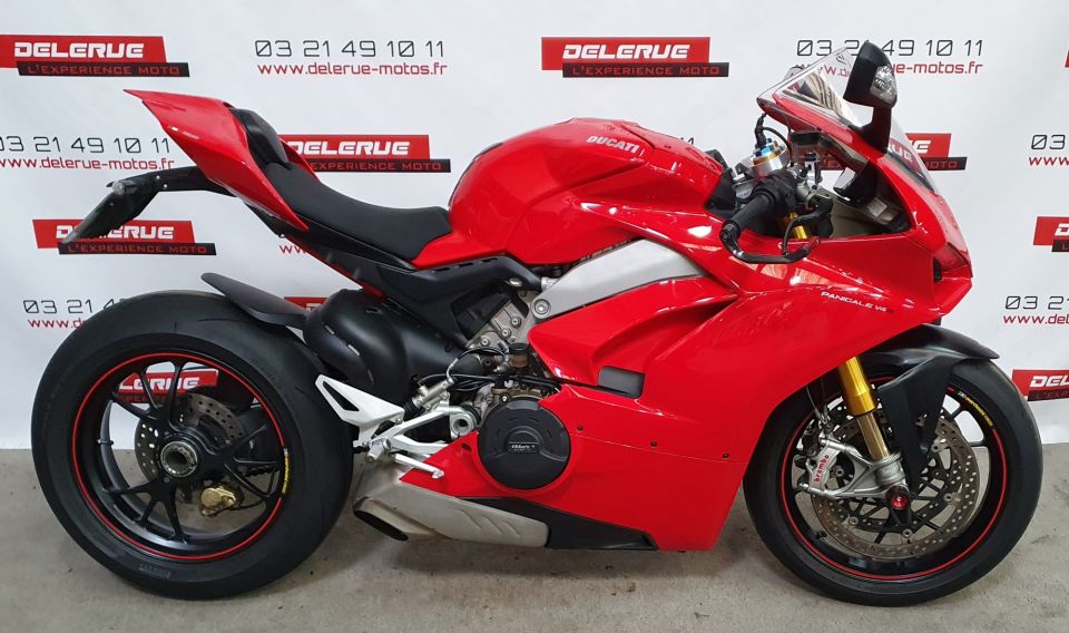 DUCATI PANIGALE 1103 V4 4