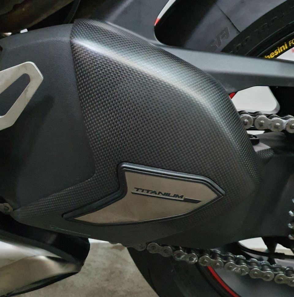 DUCATI PANIGALE 1103 V4 4