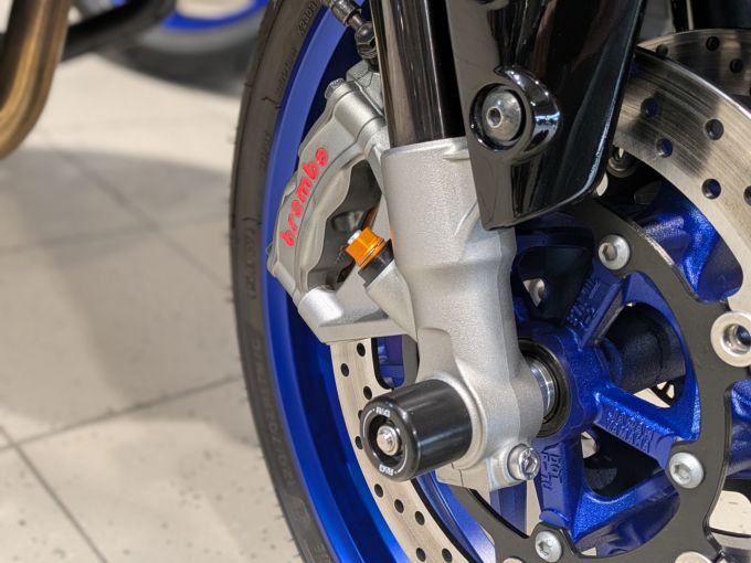 YAMAHA MT-09 SP 4