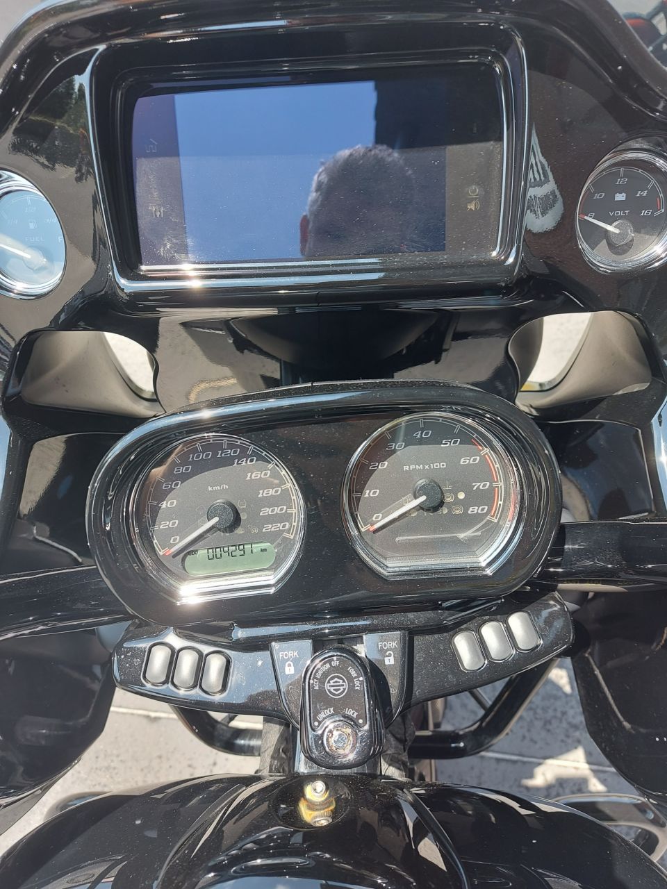 HARLEY-DAVIDSON TOURING ROAD GLIDE 1923 ST 4