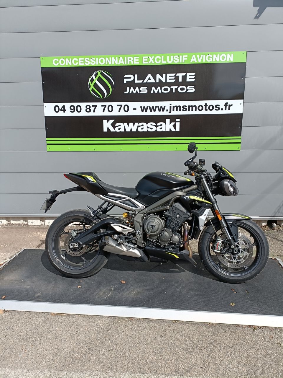 TRIUMPH STREET TRIPLE 765 RS 1ER MAIN REVISEE 4