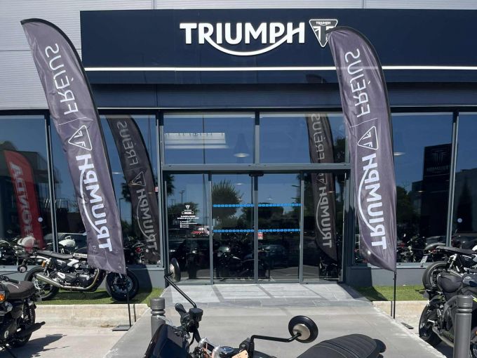 TRIUMPH STREET TWIN  900 4