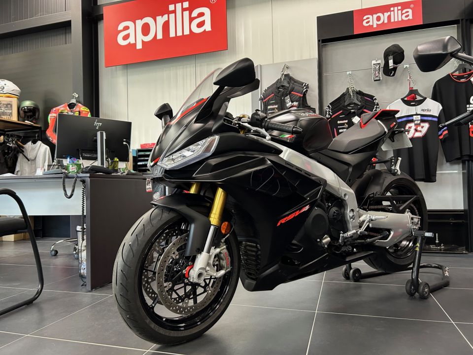 APRILIA RSV4 1100 4