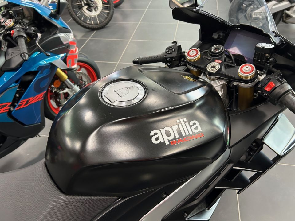 APRILIA RSV4 1100 4