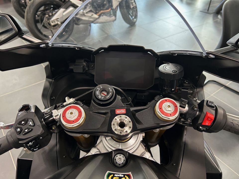 APRILIA RSV4 1100 4