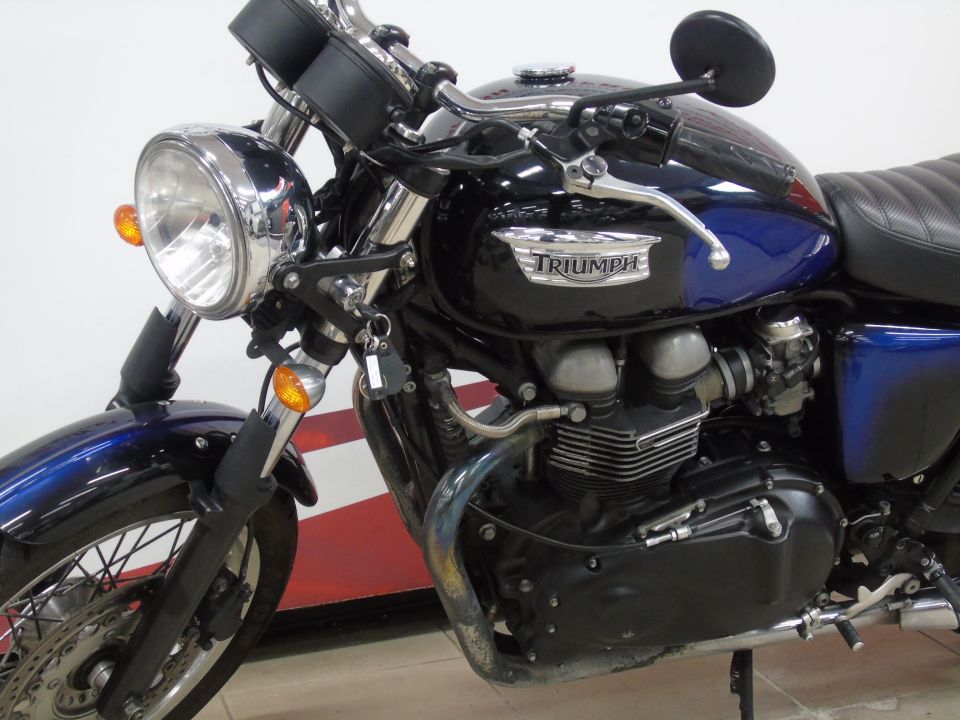 TRIUMPH THRUXTON 900 FI BRIDE A2 4