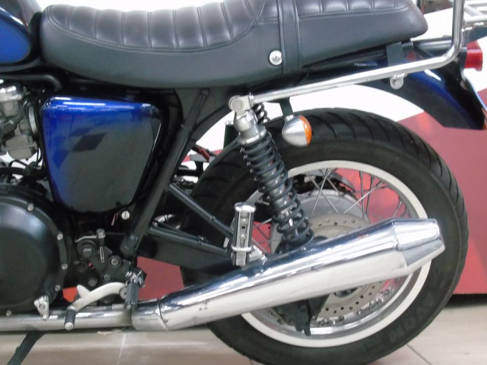 TRIUMPH THRUXTON 900 FI BRIDE A2 4