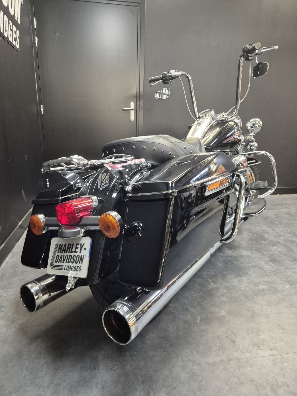 HARLEY-DAVIDSON TOURING ROAD KING 1745 4