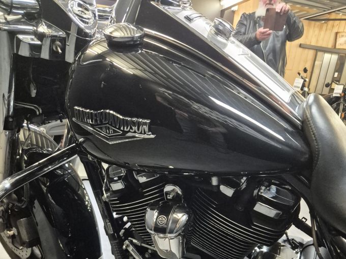 HARLEY-DAVIDSON TOURING ROAD KING 1745 4