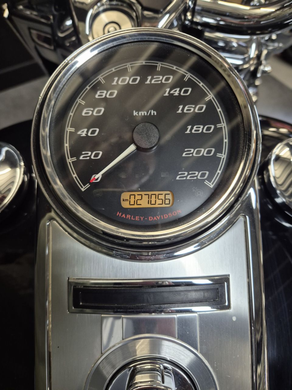 HARLEY-DAVIDSON TOURING ROAD KING 1745 4