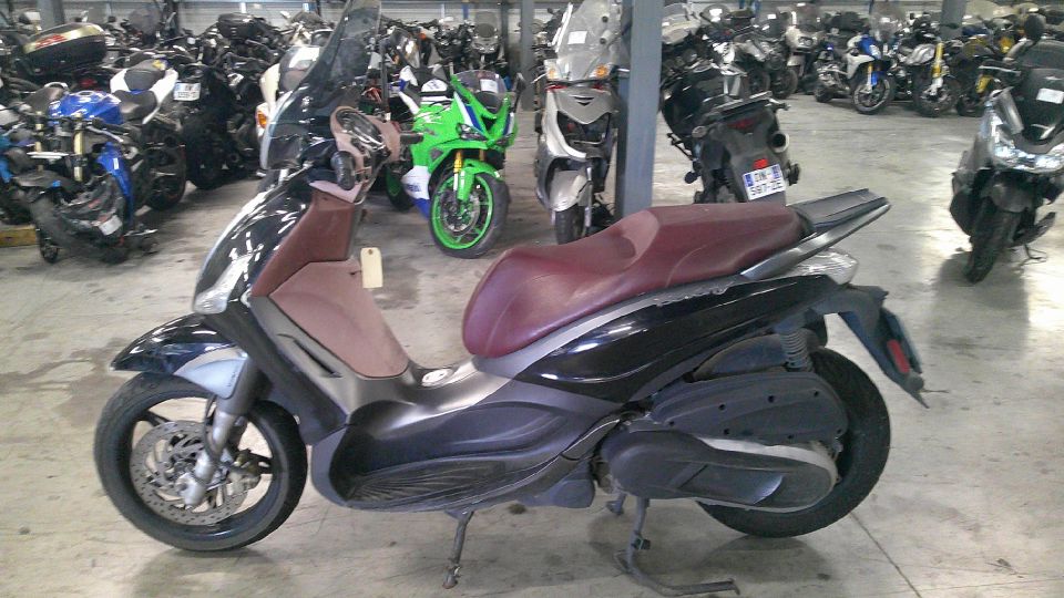 PIAGGIO BEVERLY 350 4