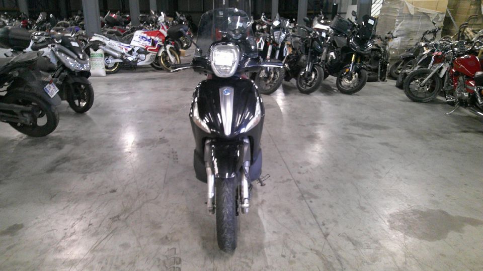 PIAGGIO BEVERLY 350 4