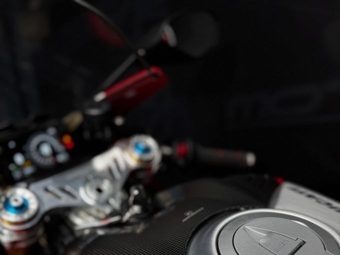 DUCATI PANIGALE V4 R 4