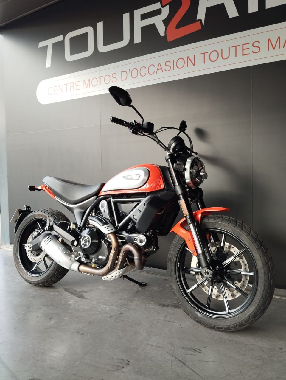DUCATI SCRAMBLER 4