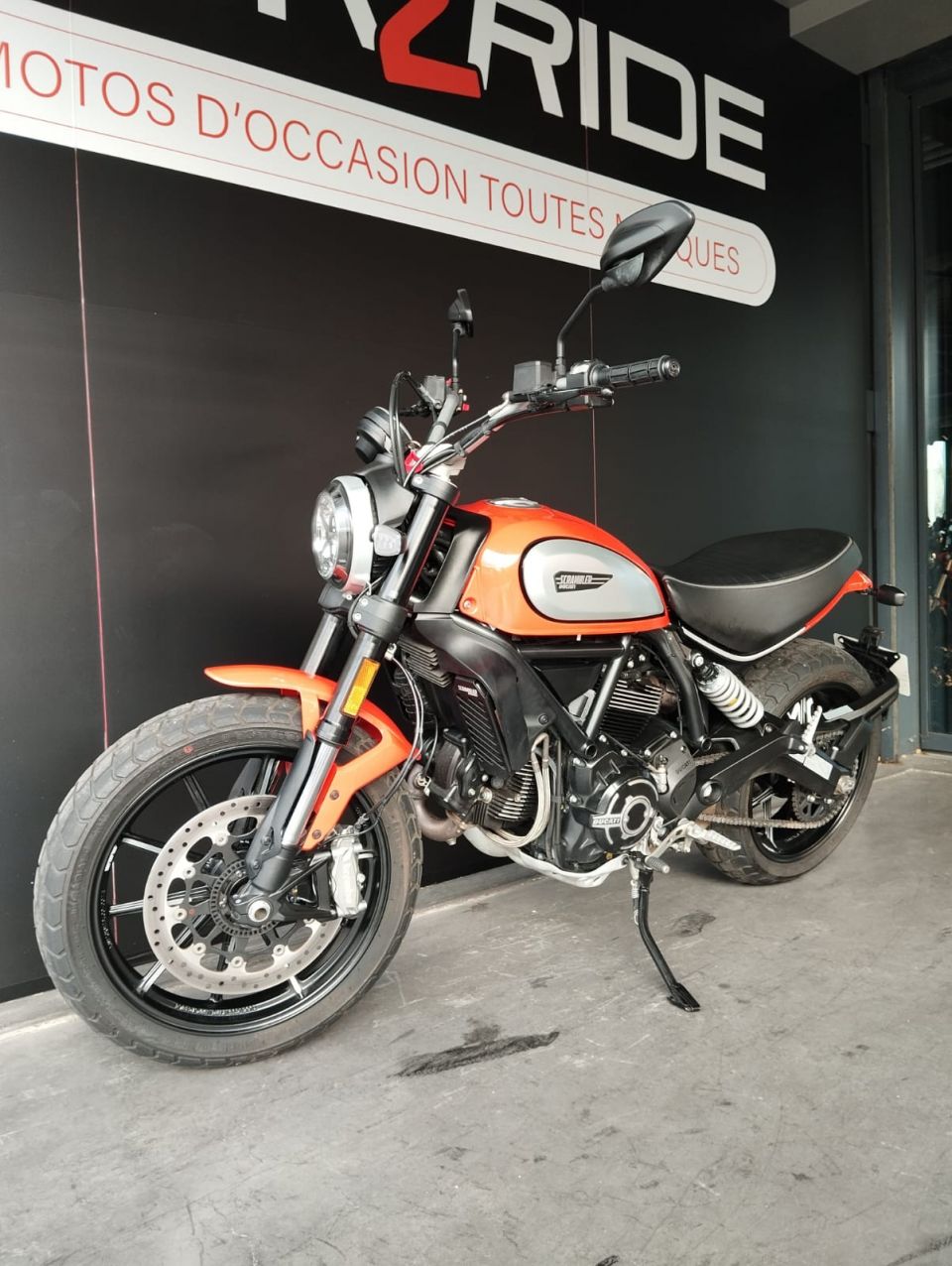 DUCATI SCRAMBLER 4
