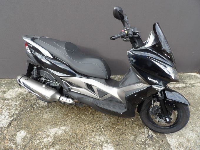 KAWASAKI J300 4