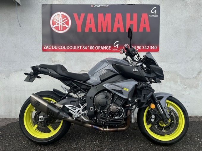 YAMAHA MT-10 4
