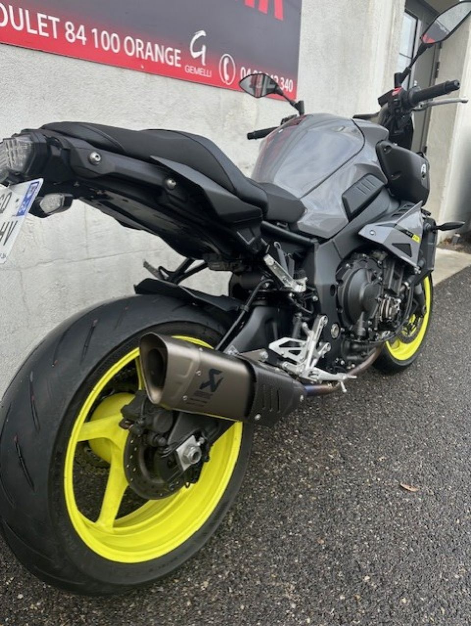 YAMAHA MT-10 4