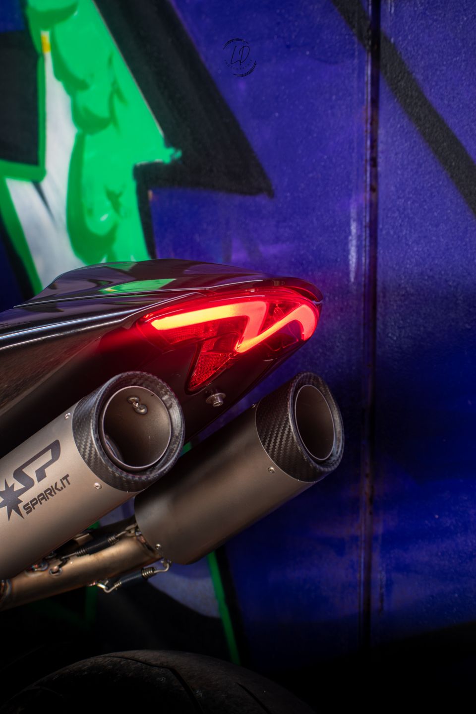 TRIUMPH SPEED TRIPLE 1200 RR 4