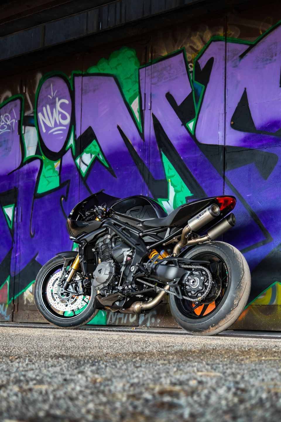 TRIUMPH SPEED TRIPLE 1200 RR 4