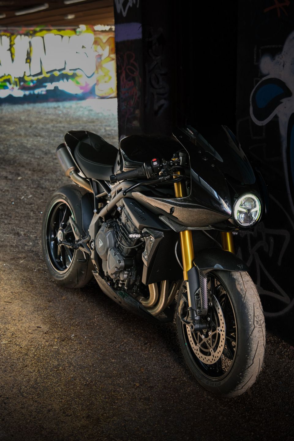 TRIUMPH SPEED TRIPLE 1200 RR 4