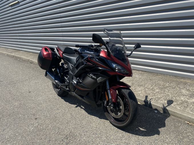 KAWASAKI NINJA 1000 SX TOURER 4