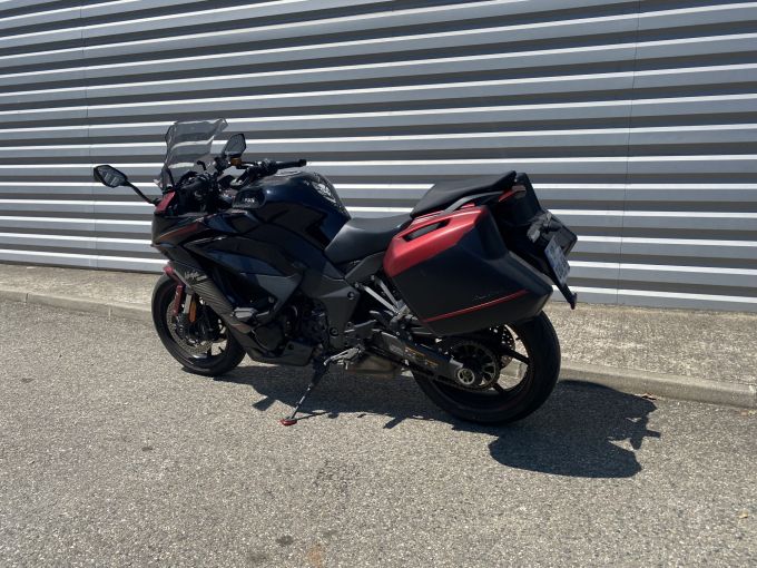 KAWASAKI NINJA 1000 SX TOURER 4