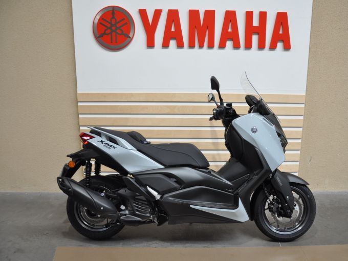 YAMAHA XMAX 125 TECH MAX 4