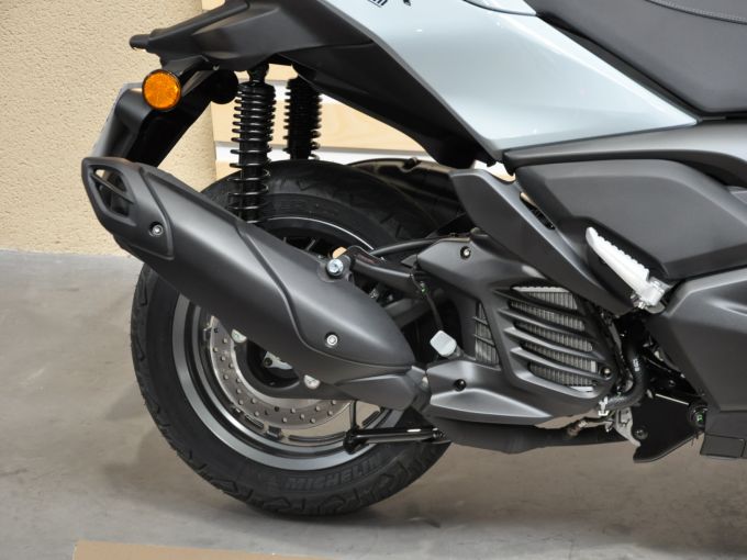 YAMAHA XMAX 125 TECH MAX 4