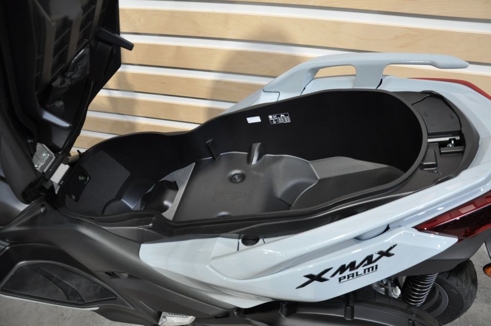 YAMAHA XMAX 125 TECH MAX 4