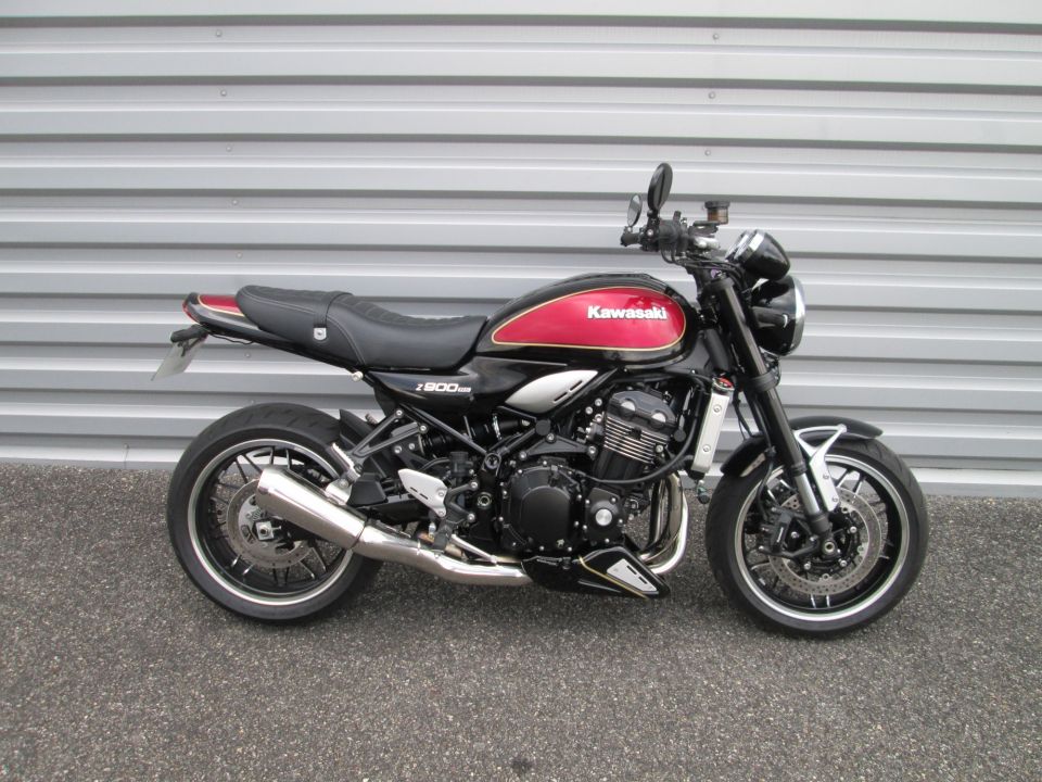 KAWASAKI Z900 SE 4